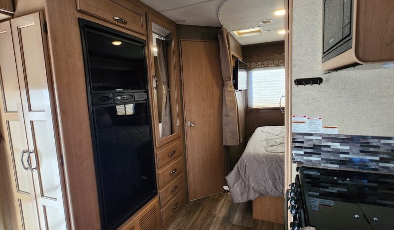 
								2018 Thor Motor Coach Class C RV FREEDOM ELITE 26HE full									