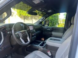 
										2022 GMC Sierra 2500 HD Crew Cab SLT Pickup 4D 6 1/2 ft full									