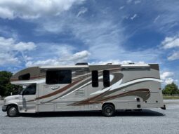 
										2013 Jayco Class C RV GREYHAWK 31 DS full									