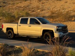 
										2017 Chevrolet Silverado 1500 Crew Cab Z71 LTZ Pickup 4D 5 3/4 ft full									