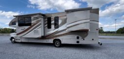 
										2013 Jayco Class C RV GREYHAWK 31 DS full									