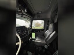 
										2013 PETERBILT 388 full									