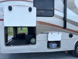 
										2013 Jayco Class C RV GREYHAWK 31 DS full									