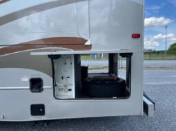 
										2013 Jayco Class C RV GREYHAWK 31 DS full									