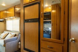 
										2017 Thor Motor Coach Class C RV FREEDOM ELITE 26HE full									