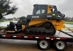 
										2020 John Deere Skid Steers 325G full									