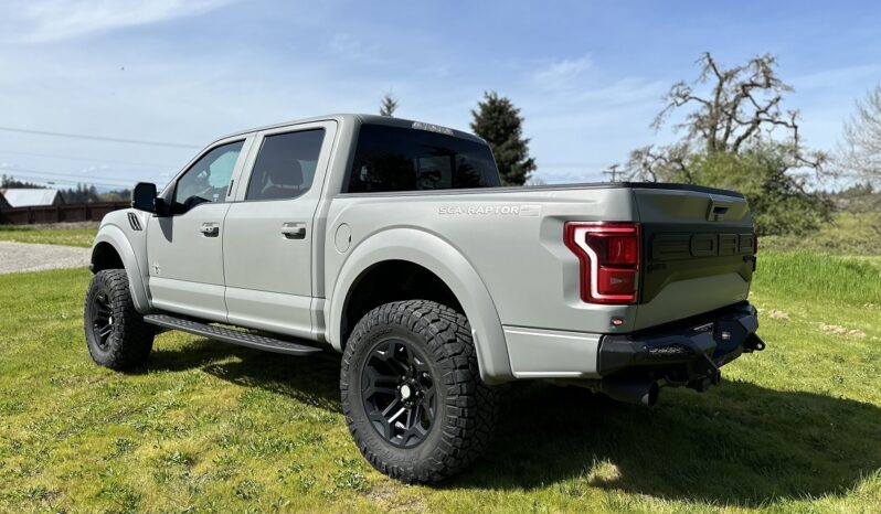 
								2020 Ford F150 SuperCrew Cab Raptor Pickup 4D 5 1/2 ft full									