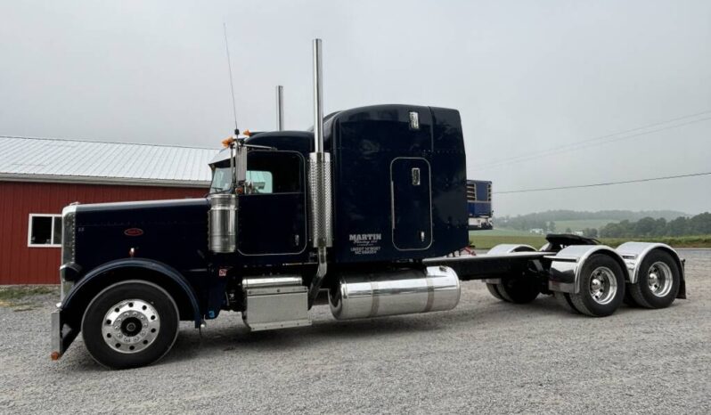 
								2013 PETERBILT 388 full									