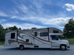 
										2013 Jayco Class C RV GREYHAWK 31 DS full									