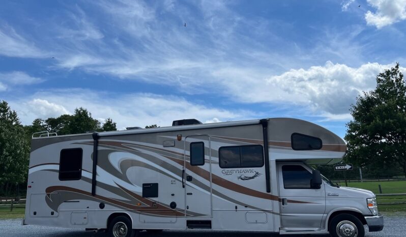 
								2013 Jayco Class C RV GREYHAWK 31 DS full									