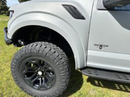 
										2020 Ford F150 SuperCrew Cab Raptor Pickup 4D 5 1/2 ft full									