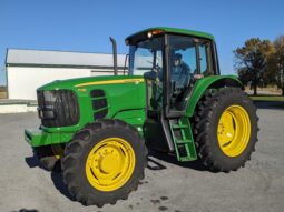 
										2011 John Deere 7130 full									