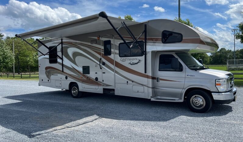 
								2013 Jayco Class C RV GREYHAWK 31 DS full									