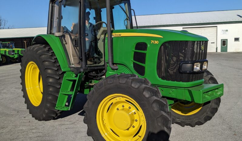 
								2011 John Deere 7130 full									