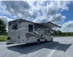 
										2013 Jayco Class C RV GREYHAWK 31 DS full									