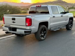 
										2017 Chevrolet Silverado 1500 Crew Cab Z71 LTZ Pickup 4D 5 3/4 ft full									